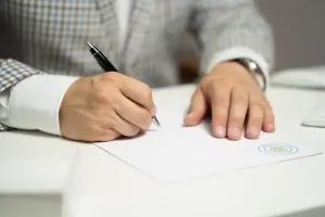 Samozapłon samochodu – Jaka może być jego przyczyna?